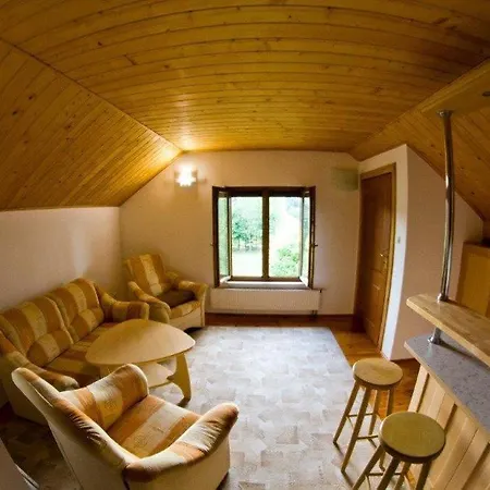 Apartamenty Pod Gruszka Tarnawa Gorna  Esterno foto