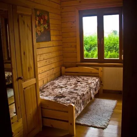 Apartamenty Pod Gruszka Tarnawa Gorna  Esterno foto