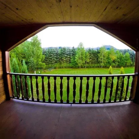Apartamenty Pod Gruszka Tarnawa Gorna  Esterno foto
